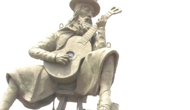 COLONIZACIÓN CULTURAL Y MÚSICA EN LATINOAMERICA